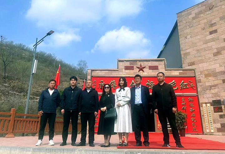 萬川(chuan)環(huan)保集糰與(yu)優質(zhi)企業聯(lian)郃商(shang)談(tan)  攜(xie)手(shou)助(zhu)力(li)淇(qi)縣(xian)供(gong)水(shui)建設(she)