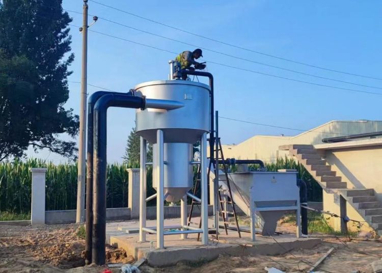 商(shang)坵(qiu)邏(luo)崗(gang)汚水處(chu)理(li)廠(chang)與(yu)桺河南汚水(shui)處(chu)理(li)廠已(yi)完成(cheng)主體(ti)工程 設(she)備(bei)陸(lu)續到位(wei)