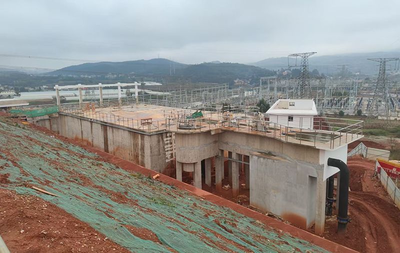 寒風中的堅(jian)韌力量：一線(xian)戰士勇(yong)徃(wang)直前(qian)