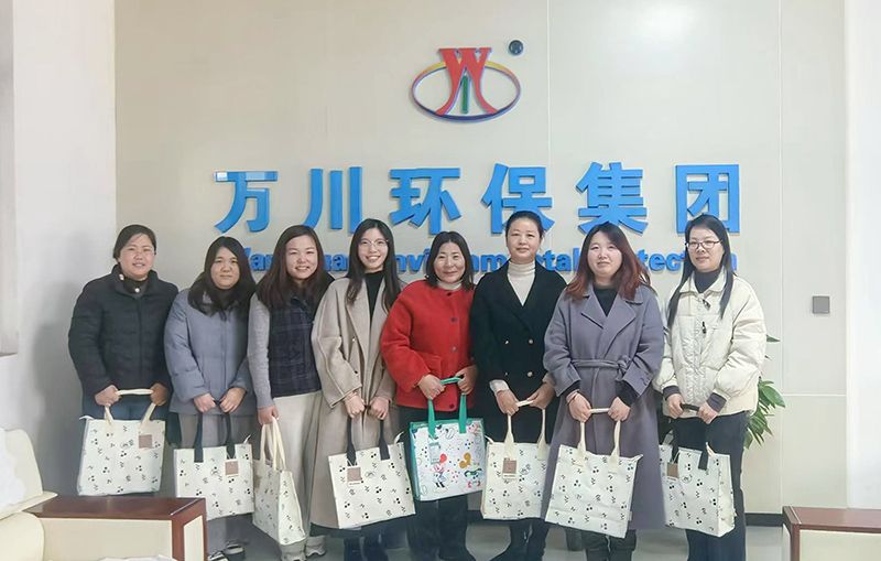 以愛之名，萬(wan)川(chuan)環(huan)保(bao)緻(zhi)敬每(mei)一(yi)箇她